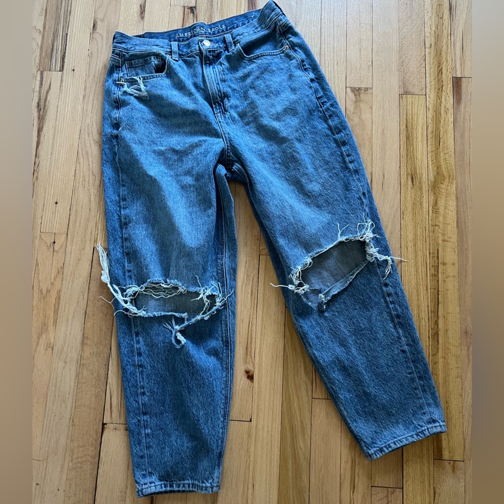 American eagle mom jeans ripped knees